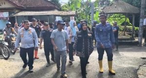 Wali Kota Eva Dwiana Tinjau Lokasi Pascabanjir di Sukabumi dan Sukarame
