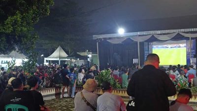 Warga Padati PKOR Way Halim, Nobar Arab Saudi vs Spanyol Berlangsung Meriah
