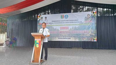 Asisten Pemerintahan dan Kesejahteraan Rakyat Tanggamus Secara Resmi Membuka Acara Perlombaan Tari Kreasi Garapan Tradisional