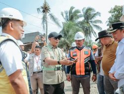 Tinjau Pembangunan Jalan di Suoh, Gubernur Mirza: Potensi Daerah Harus Berdampak pada Kesejahteraan Masyarakat