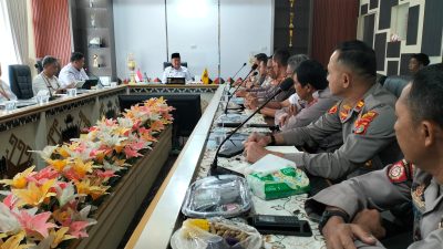 Audiensi Bupati Tanggamus Bersama Wakapolres Dukung Pengembangan Bawang Putih Grade A di Datarajan