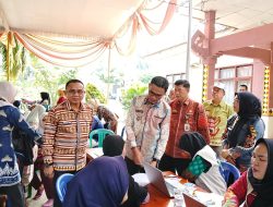 Wakil Bupati Tanggamus Hadiri Pelayanan Publik Terpadu (Yanputer) Di Kecamatan Semaka