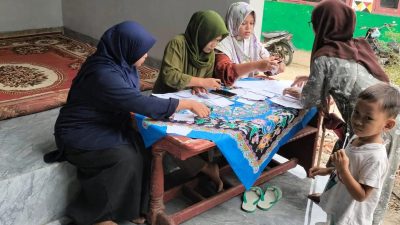 Menembus Jalan Terjal Demi Warga, Nakes Puskesmas Martanda Jemput Bola ke Pedukuhan Darussalam